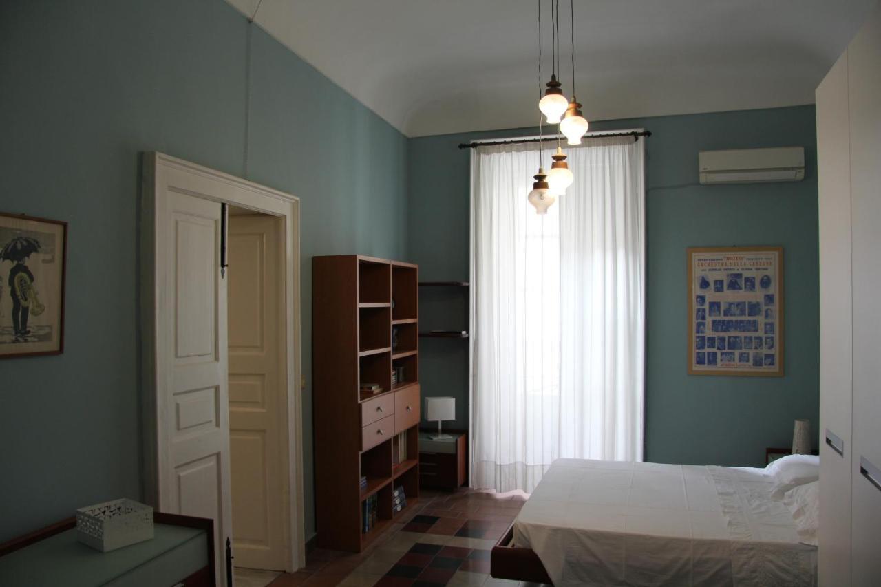 Casa Vacanza Icaros, Ortigia Hictoric Center, 200 Mt From The Beach Szirakúza Kültér fotó